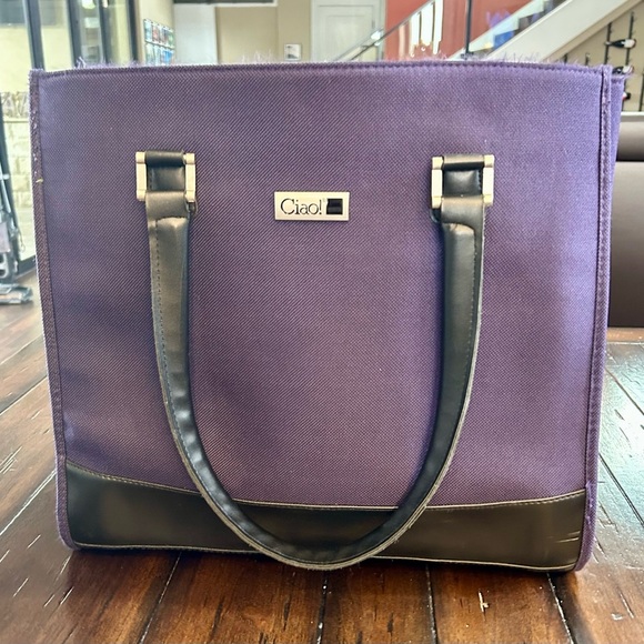 ciao! Handbags - Large purple Ciao! tote bag, like new:)‎